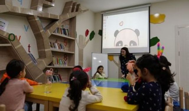 Çocuk kütüphanelerinde ücretsiz İngilizce atölyesi